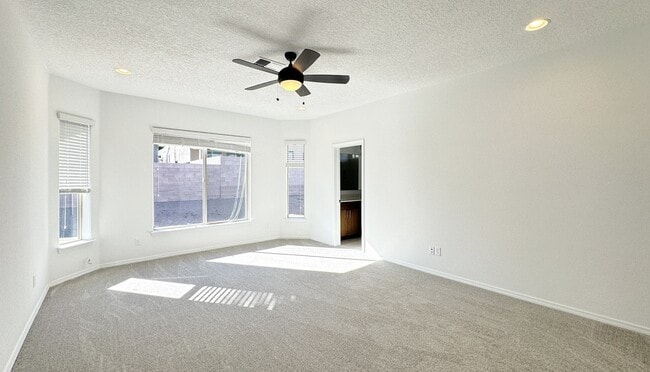 Building Photo - 12104 N Star Trl NW