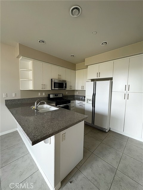 Building Photo - 552 Calle Estrella