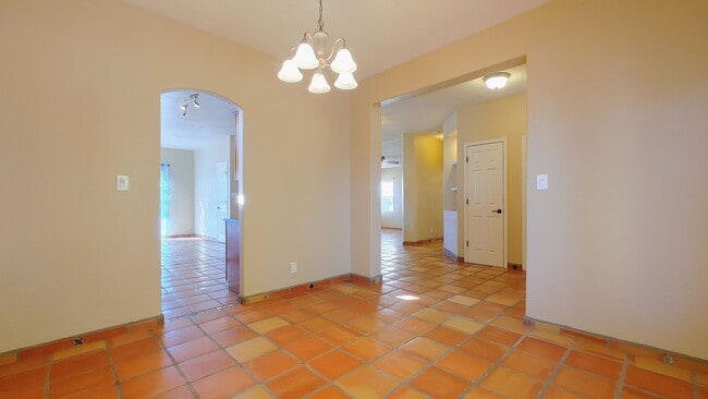 Building Photo - Magnificent 4 Bedroom, 2.5 Bath in Rio Rancho!