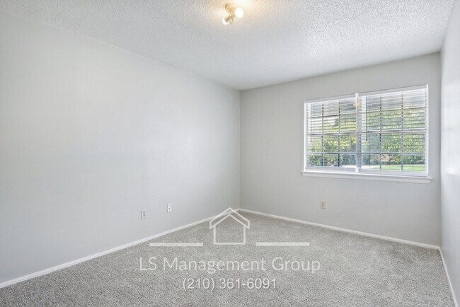 Building Photo - 6716 Windsor Hollow Dr
