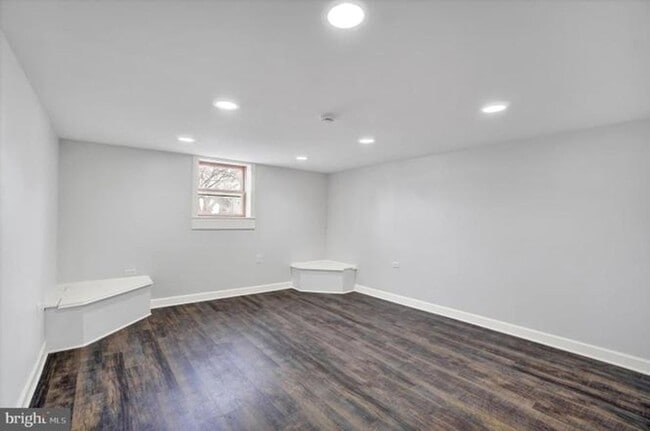 Building Photo - Fabulous 3 bedroom in York.