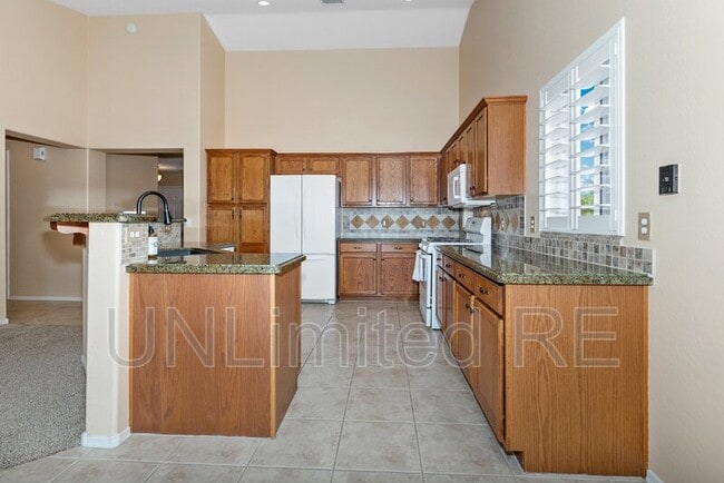 Building Photo - 1371 Kwana Ct