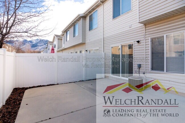 Building Photo - 167 Mountain Peak Dr