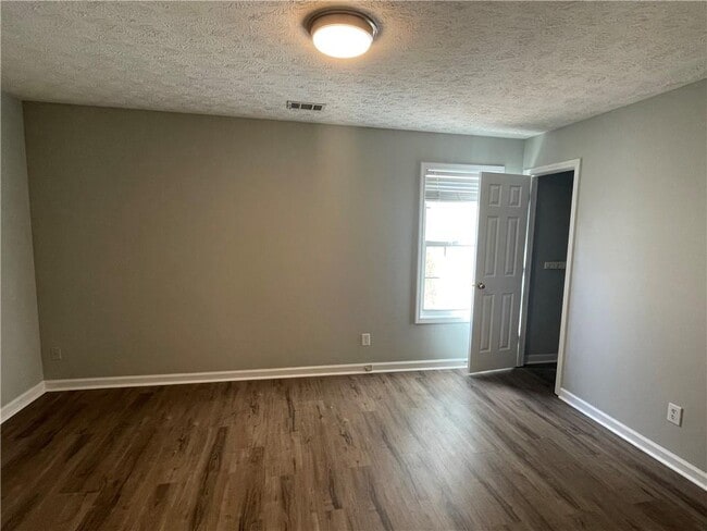 Building Photo - 3140 Serenade Ct