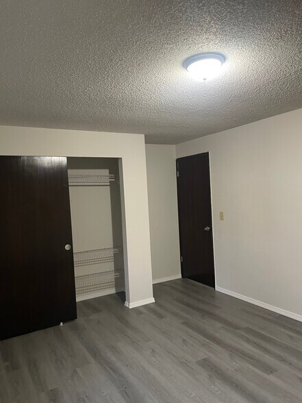 2nd bedroom - 4521 S 262nd St