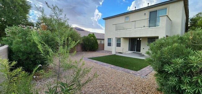 Building Photo - 4816 Magnolia Blossom Ave