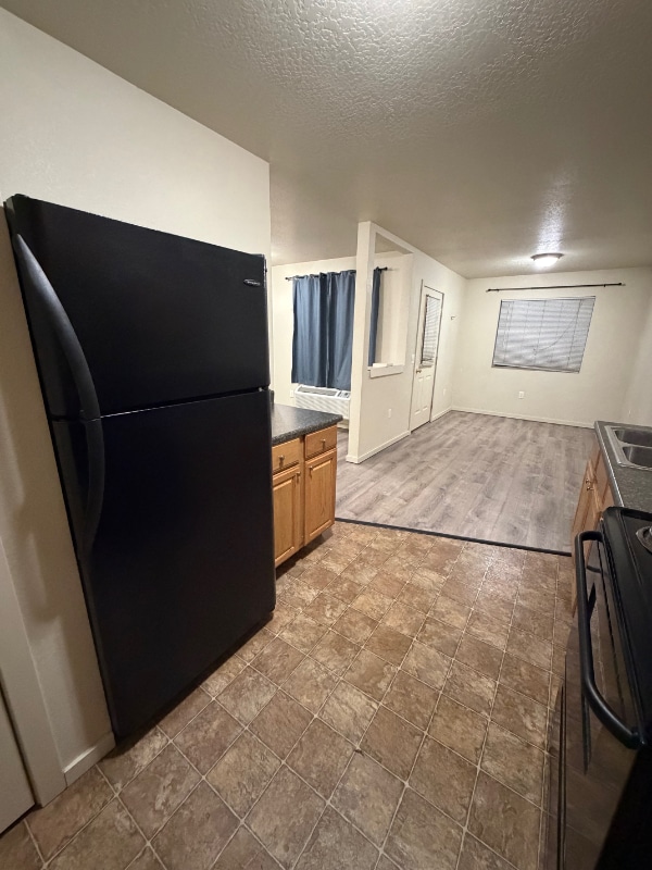 Building Photo - 741 W Sussex Ave