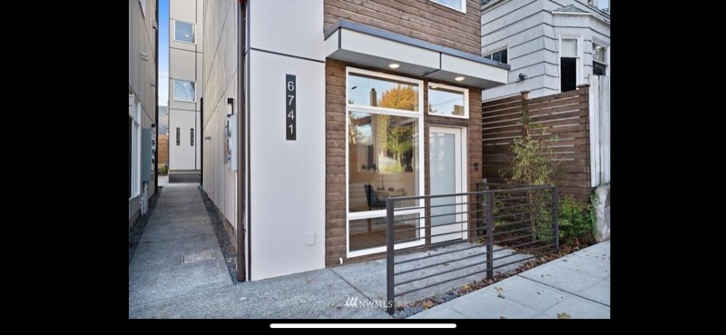 Building Photo - 6741 15th Ave NW