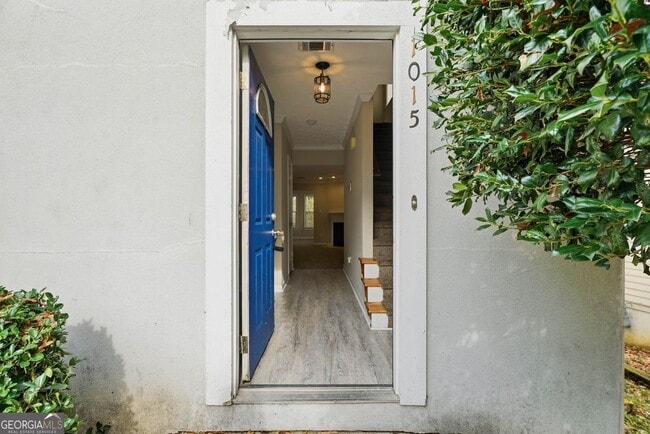 Building Photo - 1015 Plantation Way