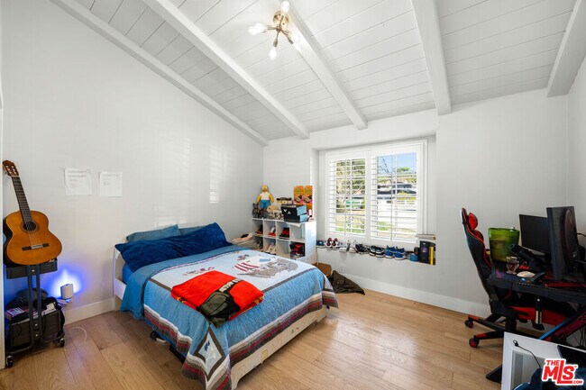 Building Photo - 23628 Long Valley Rd