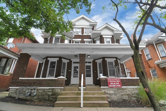 Building Photo - 1940 Summit St