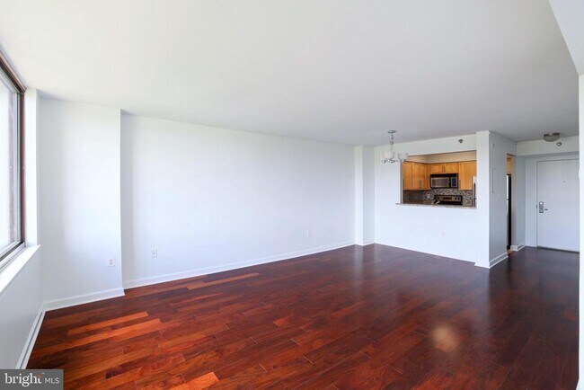 Building Photo - 10101 Grosvenor Pl