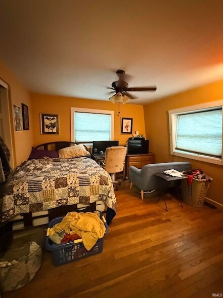 Building Photo - 1310 E Prairie Dr