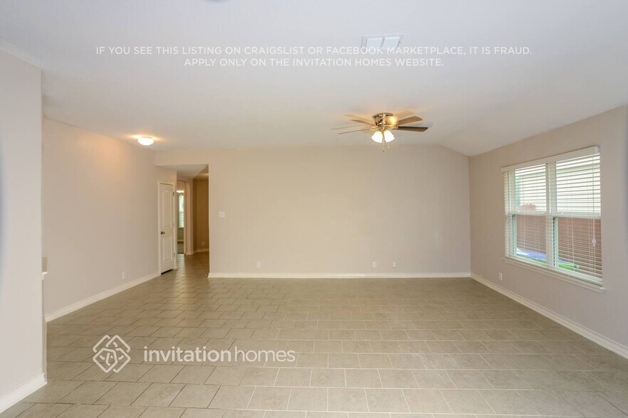 Building Photo - 13451 Drop Seed