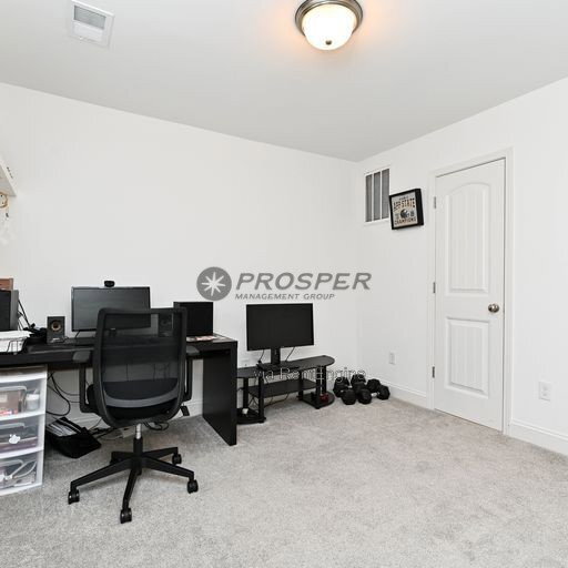 Building Photo - 120 Shumard Ln