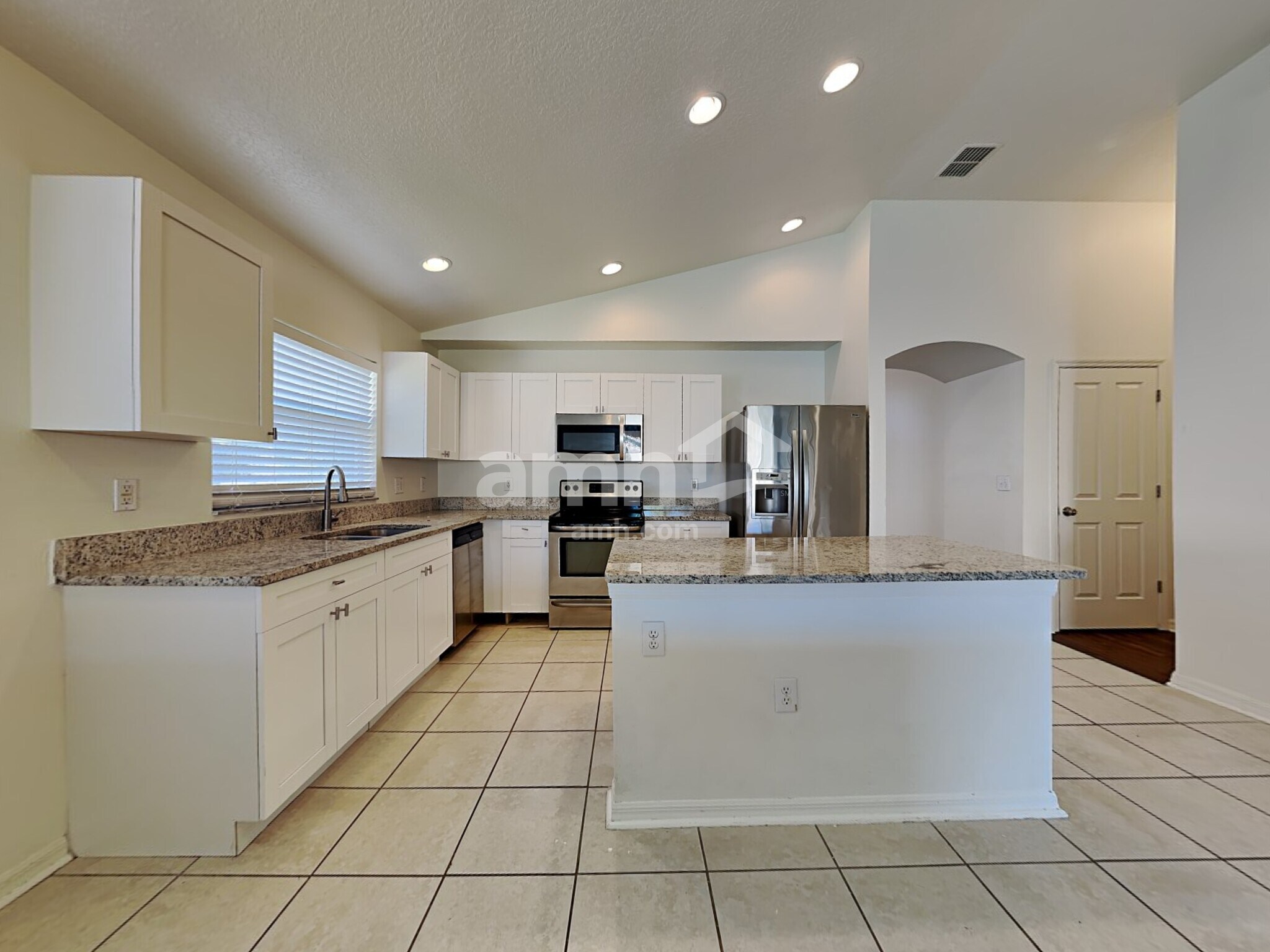 Building Photo - 23121 Emerson Way