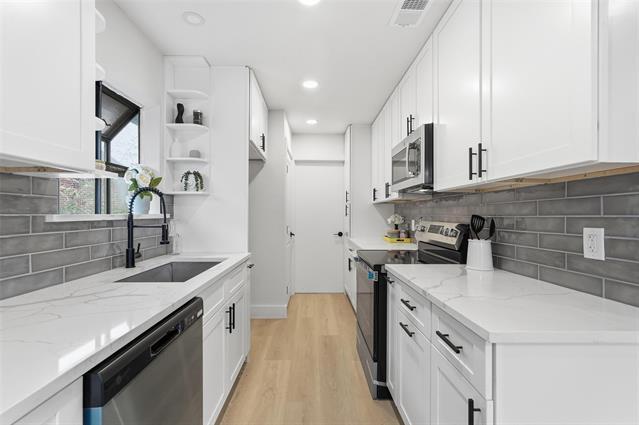 Building Photo - 763 Lakeside Dr