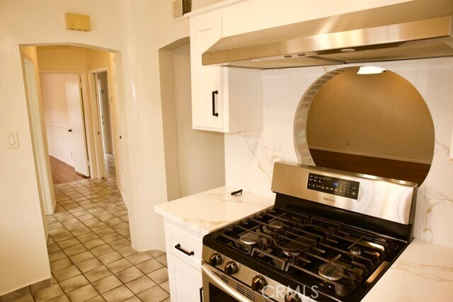 Building Photo - 422 Avenue E