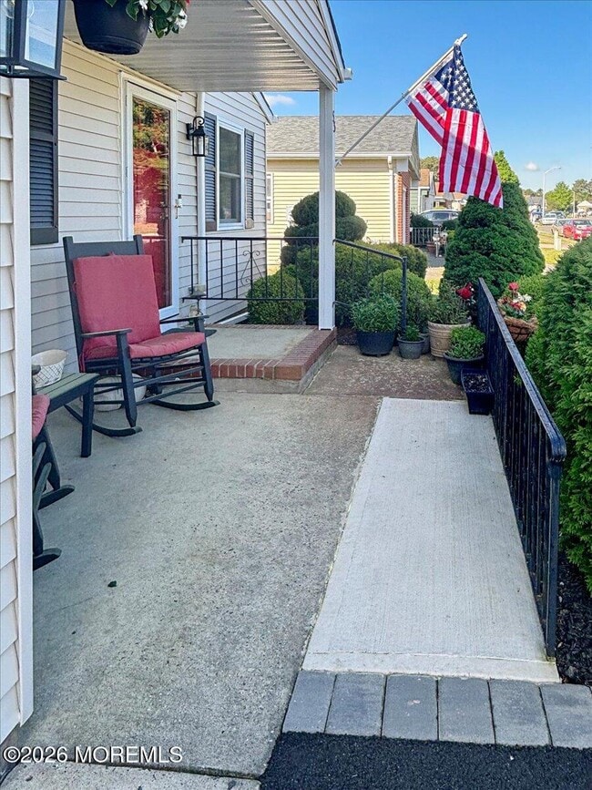 Building Photo - 53 Chesterfield Ln