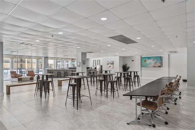 Building Photo - 151 E Washington St