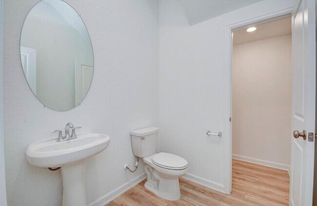 Building Photo - 598 Dry Fork Ln