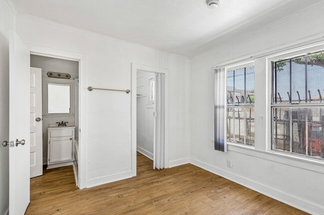Floorplan - 4214-4240 S. Hoover St.