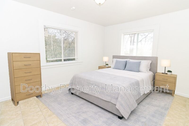 Building Photo - 850 Arlington Ave