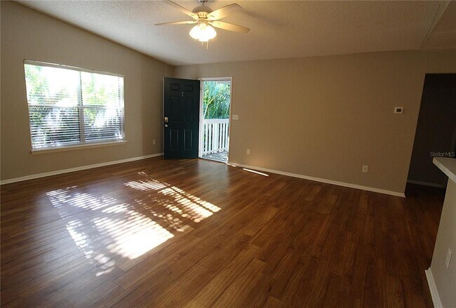 Building Photo - 8114 45th Ct E