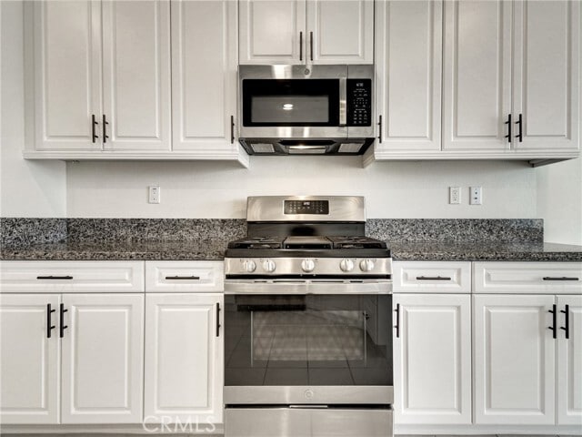 Building Photo - 43885 Arancia Way