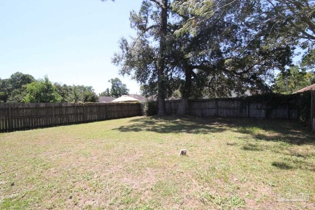 Building Photo - 2437 Gulf Breeze Ave