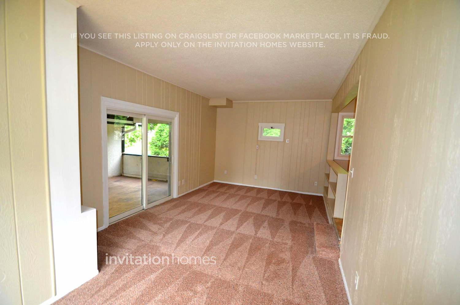 Building Photo - 2110 2nd St S