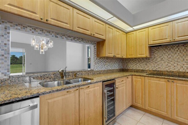 Building Photo - 4044 Penshurst Park