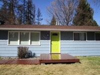 Building Photo - Charming  Furnished 3 bedroom Home in Whitefish