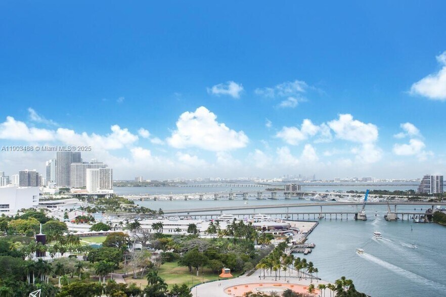 Building Photo - 325 S Biscayne Blvd