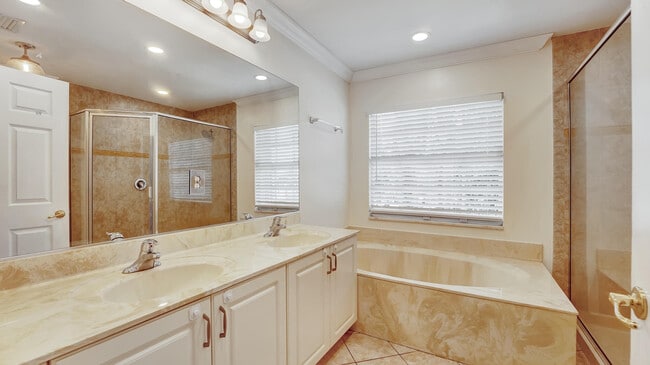 Building Photo - 7938 Jewelwood Dr