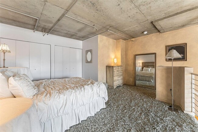 Building Photo - Beautiful One Bedroom Loft in Golden Triangle.