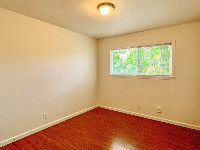 Building Photo - Charming 3-Bedroom Home in Napa’s Sought-A...