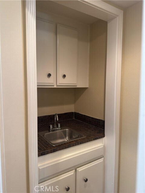 Building Photo - 1138 Las Riendas Way