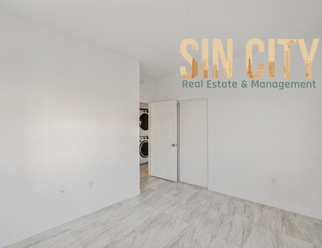 Building Photo - Spacious 3-Bedroom Condo Retreat with 2 Full Baths in Prime Las Vegas Location!