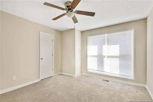 Building Photo - 5940 Laguna Dr