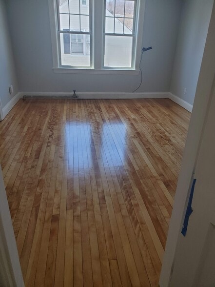 Livin Room - 191 Main St