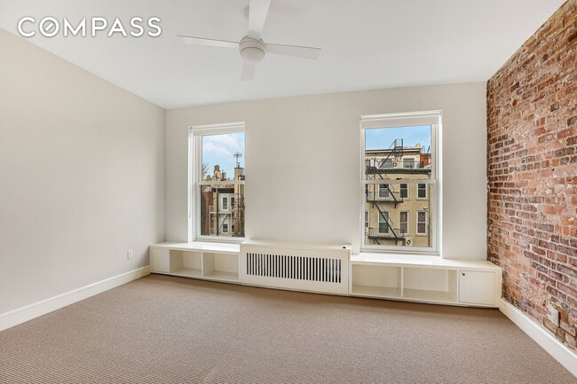 Building Photo - 187 President St