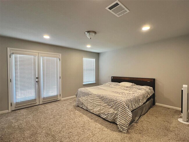 Building Photo - 2904 Sage Ranch Dr