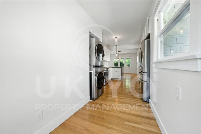 Building Photo - 4212 Arroyuelo Ave