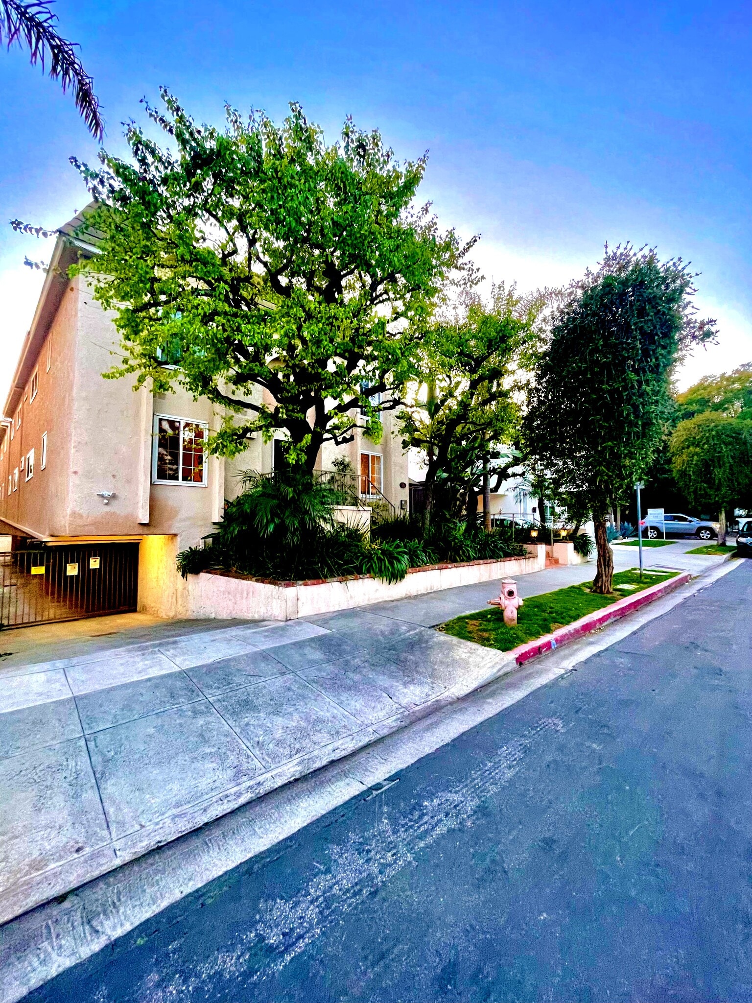 Front Entrance with garage gate - 1325 Wellesley Ave