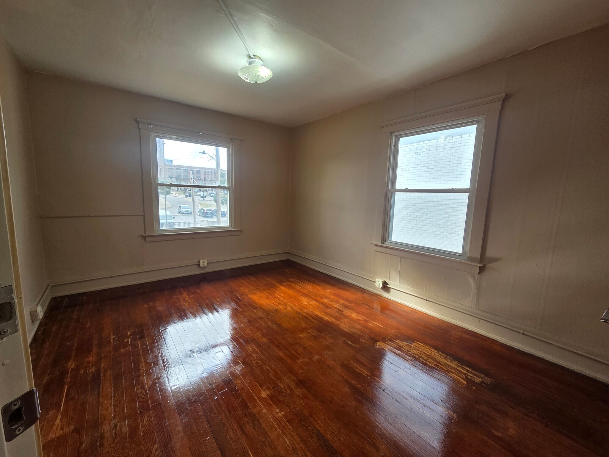 Building Photo - 414 Perrin St