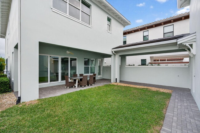 Building Photo - 4029 Faraday Wy