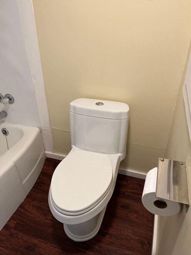 Building Photo - Cute and clean 2 Bedroom 1 Bathroom home in the heart of Roseburg.