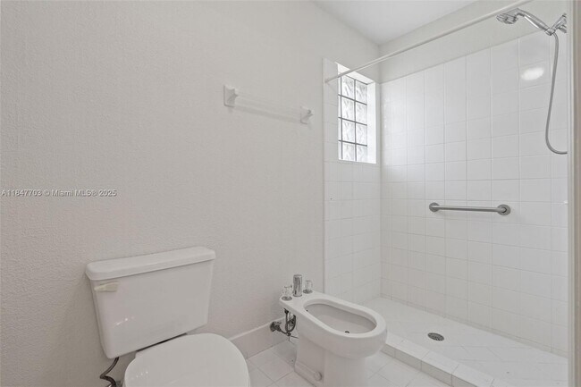 Building Photo - 14202 SW 151st Ct
