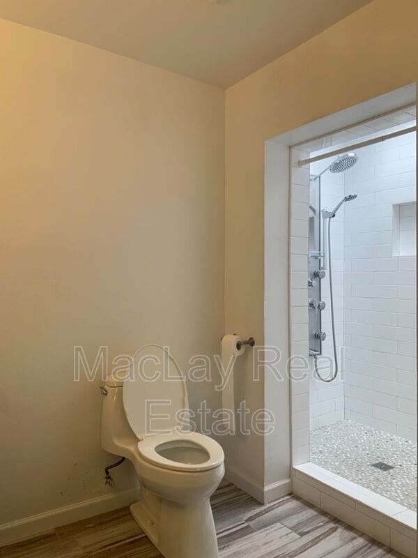 Building Photo - 4214 N 19th St